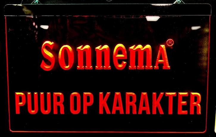 Sonnema op karakter Berenburg reclame ledlicht rood led deco, Verzamelen, Merken en Reclamevoorwerpen, Nieuw, Reclamebord, Verzenden