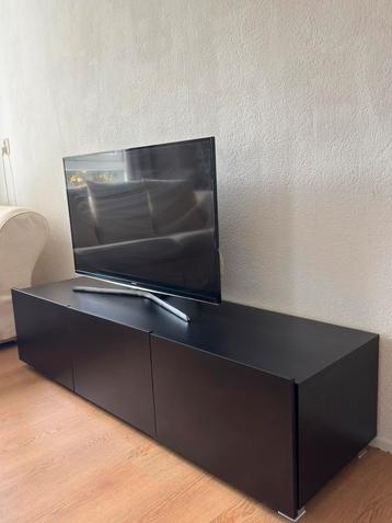 Tv Meubel 150x40 beschikbaar voor biedingen