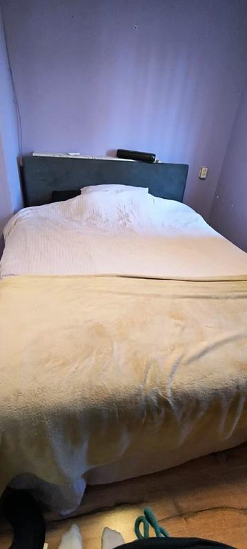 Boxspring 160x200 met matrassen te koop beschikbaar voor biedingen