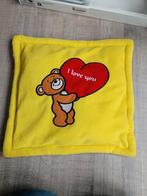 Schattig kussen met beer en hart, Ophalen of Verzenden, Zo goed als nieuw, Geel, Rechthoekig