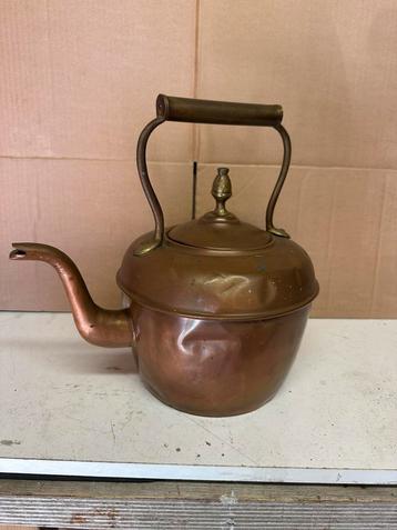 Koperen ketel beschikbaar voor biedingen