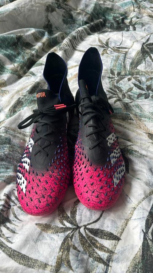 Adidas predator freak voetbalschoenen, Sport en Fitness, Voetbal, Zo goed als nieuw, Schoenen, Maat XS of kleiner, Ophalen of Verzenden