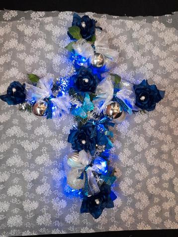 Div mooie kerst kruizen kunst incl verlichting  beschikbaar voor biedingen