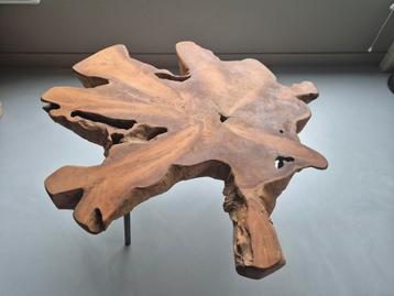 Team houten salontafel  beschikbaar voor biedingen