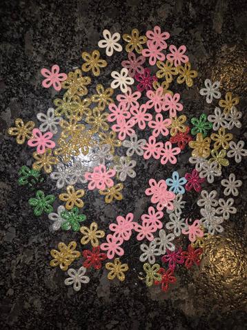 Glitter Bloemen - 2.5 cm - Knutselmateriaal beschikbaar voor biedingen
