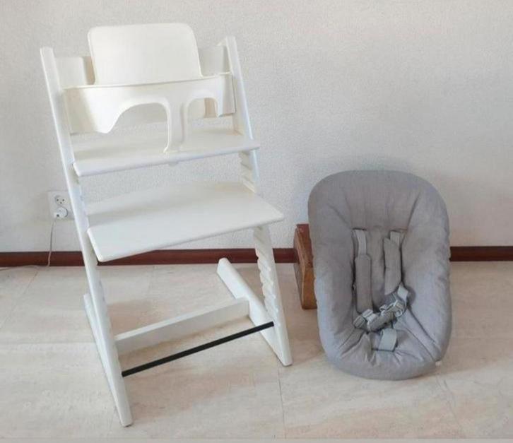 Stokke tripp trapp wit met babyset en newbornset - ZGAN, Kinderen en Baby's, Kinderstoelen, Zo goed als nieuw, Meegroeistoel, Ophalen