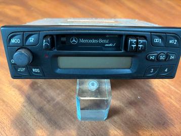 Mercedes-Benz Audio 5 CQ-LP3920L Radio beschikbaar voor biedingen