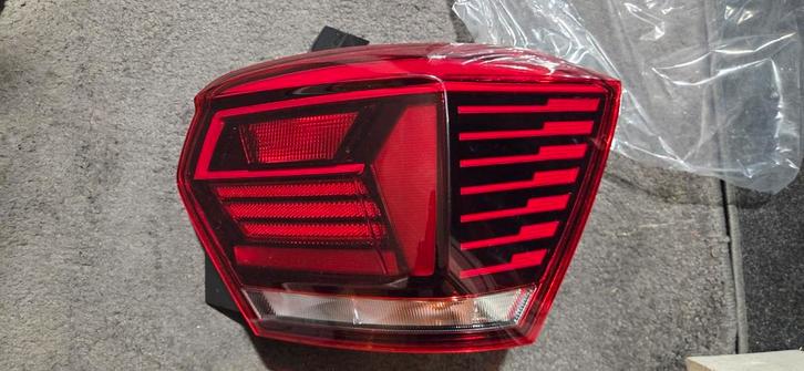 Set 2 originele achterlichten voor Volkswagen Polo mk6, Auto-onderdelen, Verlichting, Volkswagen, Gebruikt, Ophalen of Verzenden