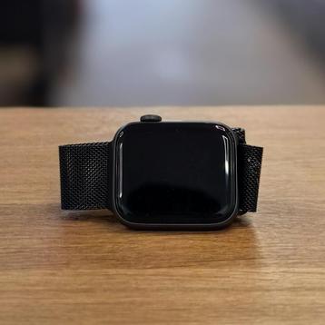 Apple Watch Series 4 44MM Smartwatch | Zwart - In Nette Staa beschikbaar voor biedingen