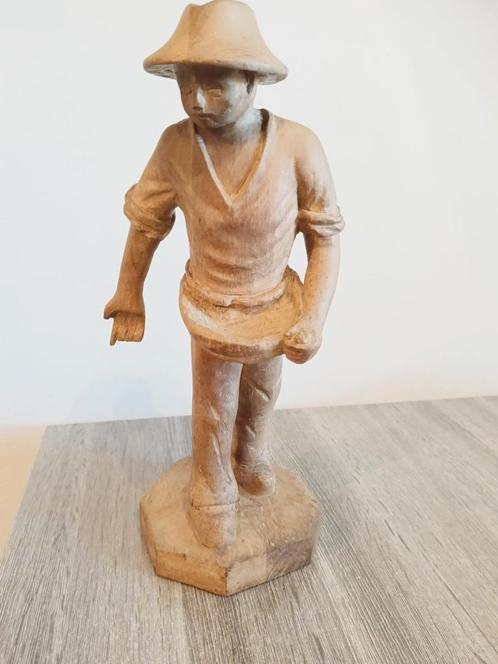 Boer landbouwer aan het zaaien, Antiek en Kunst, Kunst | Beelden en Houtsnijwerken, Ophalen of Verzenden