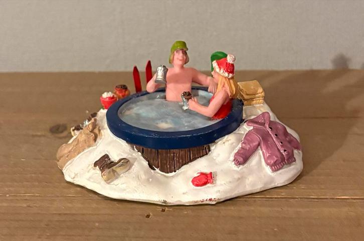 Winterse Hot Tub  lemax, Diversen, Kerst, Zo goed als nieuw, Ophalen of Verzenden