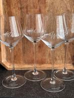 4 Witte Wijnglazen op Hoge Poot - Zo Goed Als Nieuw, Huis en Inrichting, Keuken | Servies, Ophalen, Glas of Glazen, Effen, Glas