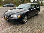 Volvo V70 2.4 140PK 2006 Handgeschakeld Trekhaak Youngtimer, Voorwielaandrijving, 1800 kg, Zwart, Leder en Stof