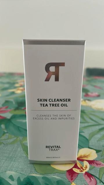REVITAL TRAX Skin cleanser tea tree oil beschikbaar voor biedingen
