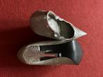 Zilveren pumps voor Kerst, Kleding | Dames, Schoenen, Ophalen of Verzenden, Gedragen, Overige kleuren, Pumps