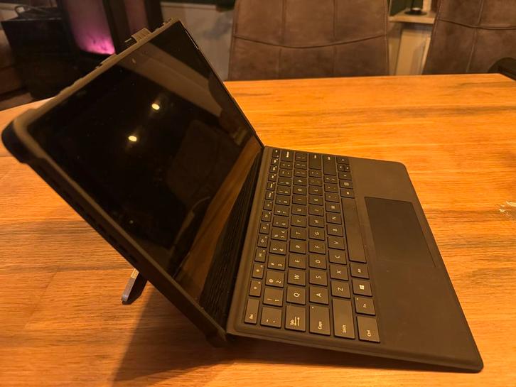 Microsoft Surface Pro 7 - i7, 16GB RAM, 256GB SSD, Computers en Software, Windows Laptops, Zo goed als nieuw, 12 inch, SSD, Minder dan 2 Ghz