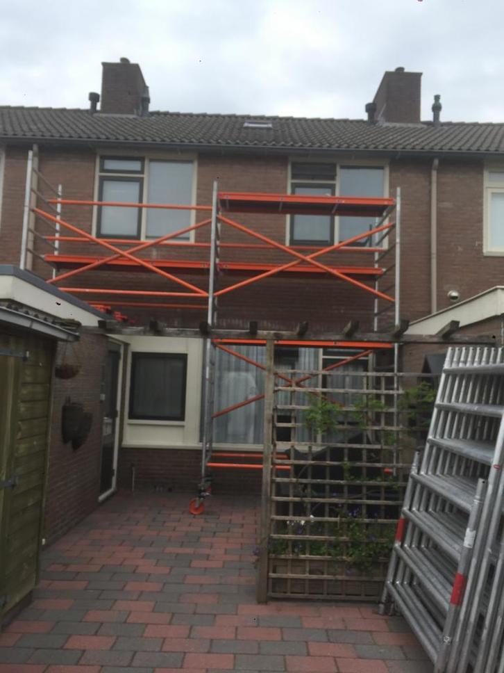 Te huur Rolsteigers, Doe-het-zelf en Verbouw, Steigers, Zo goed als nieuw, Rolsteiger of Kamersteiger, 5 meter of hoger, Ophalen