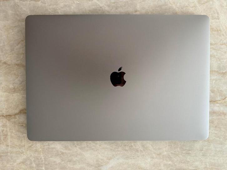 Mooie MacBook Pro (2019) met 1 TB opslag en i9 processor, Computers en Software, Apple Macbooks, Zo goed als nieuw, MacBook Pro
