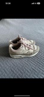 Nike Air Max 1. Maat 30., Gedragen, Nike Air Max 1, Ophalen of Verzenden, Roze