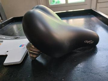 Fietszadel nieuw   SELLE ROYAL beschikbaar voor biedingen