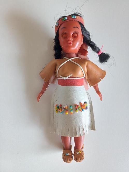 Native American plastic pop met 2 baby's, Verzamelen, Poppetjes en Figuurtjes, Gebruikt, Ophalen of Verzenden