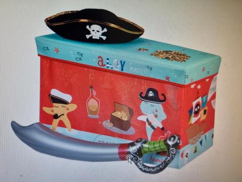 Piratenbox met verkleed & tafeldek-pakket, Kinderen en Baby's, Kinderkleding | Overige, Nieuw, Jongen of Meisje, Ophalen