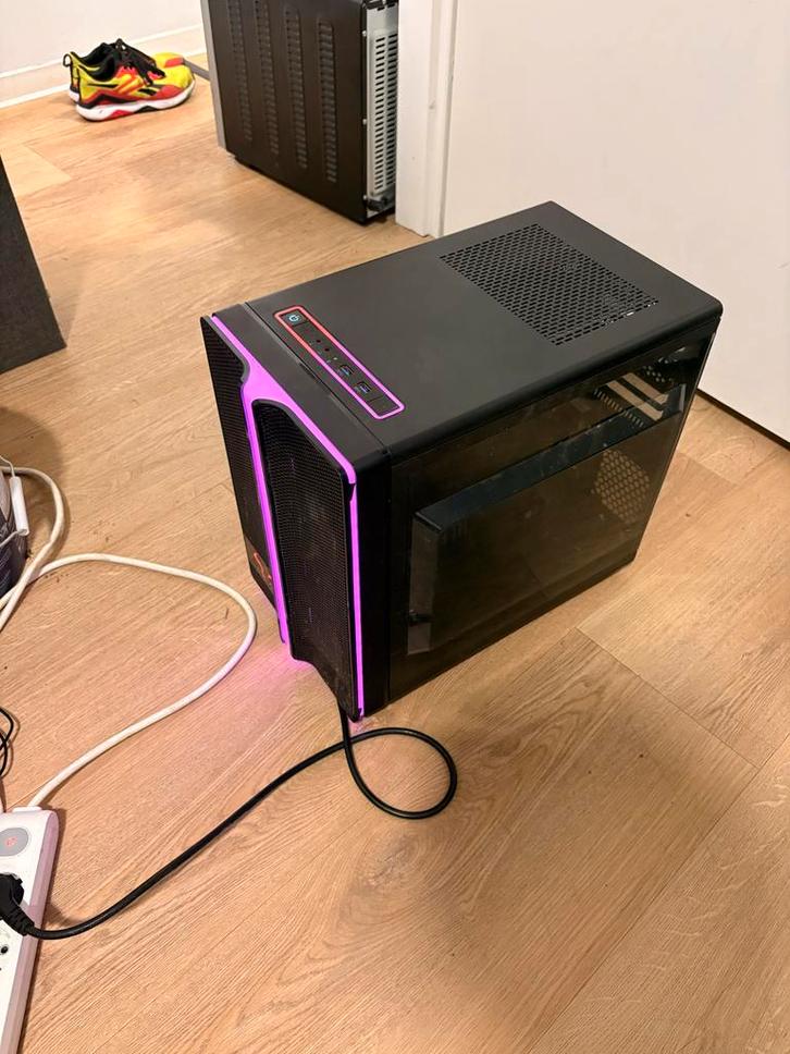 Gaming PC - Snelle Processor & Veel RAM!, Computers en Software, Desktop Pc's, Gebruikt, 3 tot 4 Ghz, SSD, 32 GB, Met videokaart