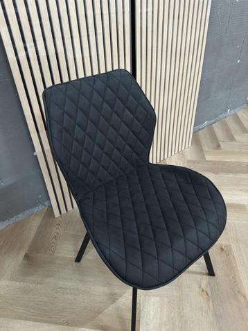 Eetkamerstoelen Microfiber, Velvet, Bouclé nu V.A. €65 p/st beschikbaar voor biedingen