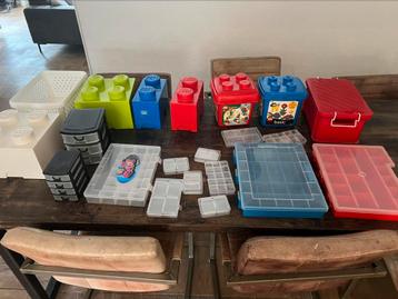 Partij (Lego) opberg en sorteerbakken beschikbaar voor biedingen