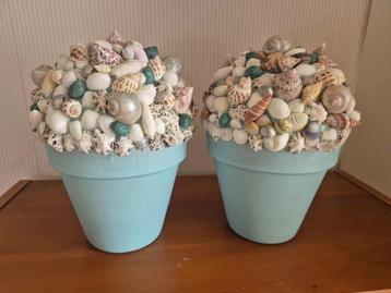 Decoratie Schelpenpotten beschikbaar voor biedingen