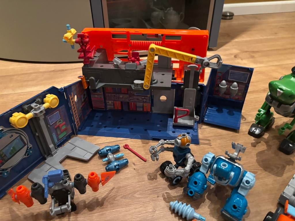 Rusty rivets aantal sers, Ophalen of Verzenden, Zo goed als nieuw