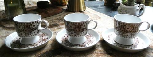 Vintage ARABIA ALI bruin 3 kop - schotels Uosikkinen en Aho, Antiek en Kunst, Antiek | Servies los, Ophalen of Verzenden