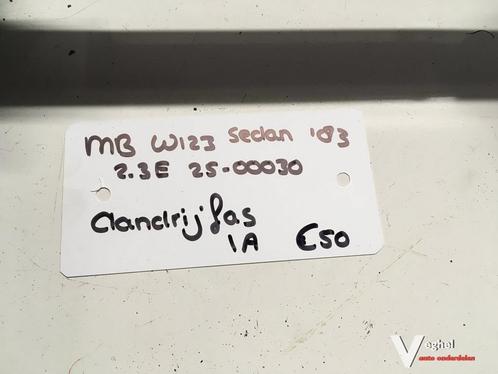 Mercedes W123 Sedan 2.3 1983 Wagennr 2500030  Aandrijfas Lin, Auto-onderdelen, Transmissie en Toebehoren, Gebruikt, Ophalen of Verzenden