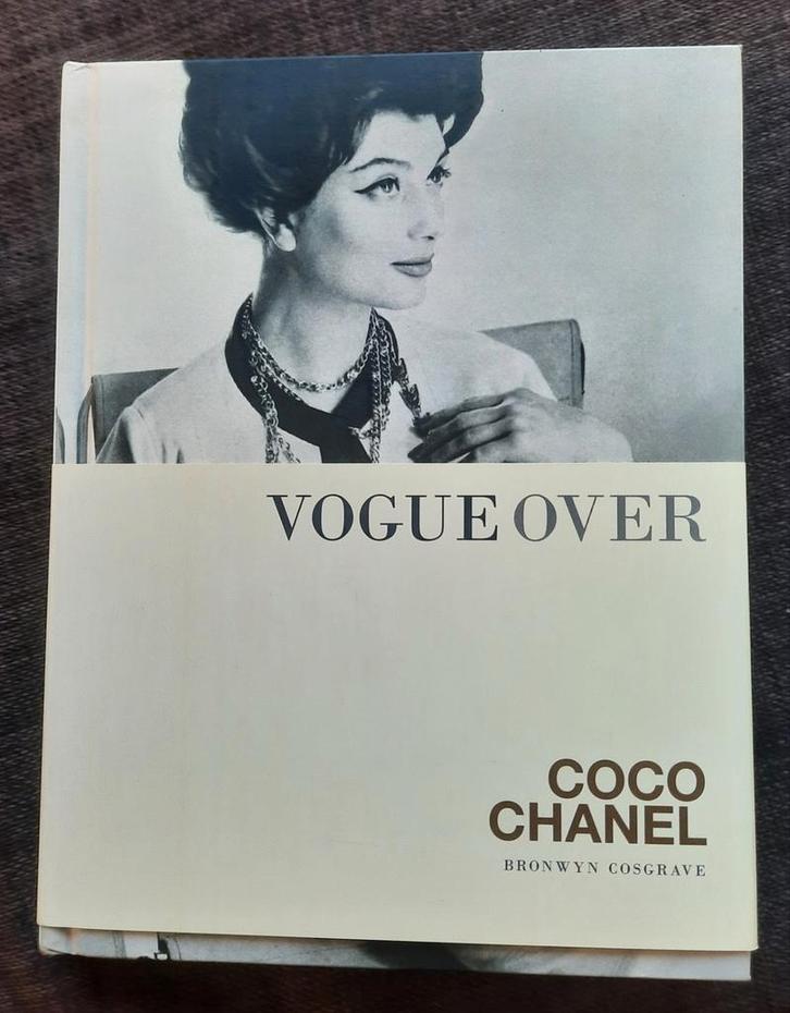 Bronwyn Cosgrave - Vogue over Coco Chanel, Boeken, Mode, Zo goed als nieuw, Mode algemeen, Ophalen of Verzenden