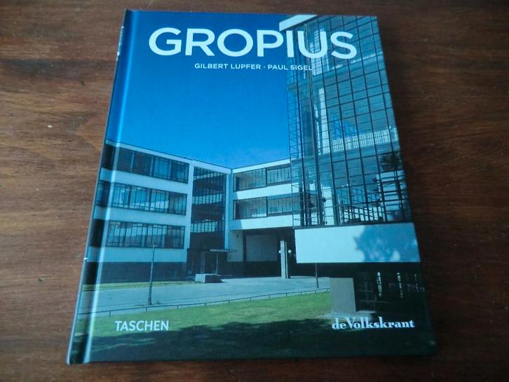 boek - Walter Gropius - 1883-1969 - Lupfer, Sigel- taschen 5, Boeken, Kunst en Cultuur | Architectuur, Zo goed als nieuw, Architecten