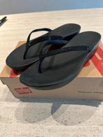 Fitflop slippers zwart maat 39, Kleding | Dames, Schoenen, Ophalen of Verzenden, Zo goed als nieuw, Zwart, Slippers