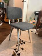 Friso kramer stoel [revolt] refurbished, Huis en Inrichting, Stoelen, Ophalen, Blauw, Zo goed als nieuw, Eén