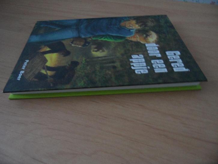 Gered door een appje- Peter Boer, Boeken, Kinderboeken | Jeugd | 10 tot 12 jaar, Zo goed als nieuw, Ophalen of Verzenden