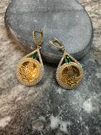 14k Gouden Hanger Oorbellen met zirkonia en smaragd, Met kristal, Hangers, Nieuw, Ophalen of Verzenden