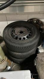 Ford transit connect banden set + 4 velgen plastig., Ophalen of Verzenden, Zo goed als nieuw