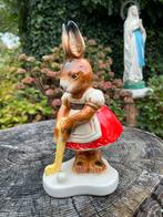 Goebel Haas/Konijn met Golfstok ❤️ 33110-08, Verzamelen, Beelden en Beeldjes, Ophalen of Verzenden, Dier
