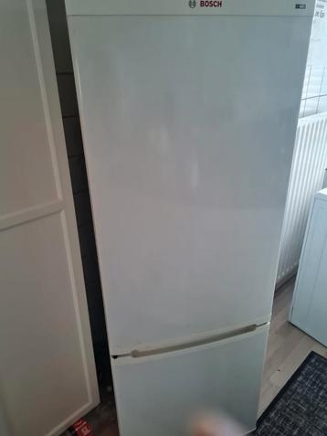 Bosch Koelkast met Vriesvak - Gebruikt beschikbaar voor biedingen