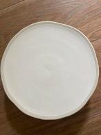 6x The Table Keramiek handgemaakt dinerbord (26cm) - crème, Keramiek, Ophalen of Verzenden, Zo goed als nieuw, Bord(en)