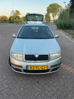 Skoda Fabia 2006 Elegance-Automaat/Airco/Cruise/Trekhaak, Auto's, Skoda, 450 kg, 74 pk, 4 cilinders, Origineel Nederlands
