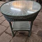 Rotan tafel met glazen plaat, Minder dan 55 cm, Gebruikt, Glas, Ophalen