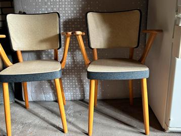 Vintage stoelen set van 2 beschikbaar voor biedingen