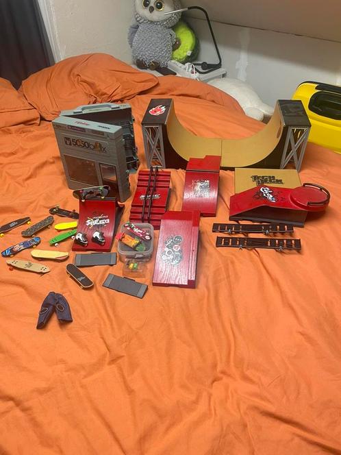 Fingerboard skatepark compleet , techdeck halfpipe skates, Verzamelen, Speelgoed, Gebruikt, Ophalen