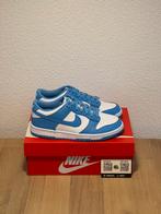 Dunk Low UNC (2021) (GS) Maat 38 | 38.5 | 39 | 40, Kleding | Heren, Schoenen, Nieuw, Blauw, Ophalen of Verzenden, Sneakers of Gympen