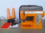 vintage oranje Vendomatic naaimachine boekje en koffer V&D, Hobby en Vrije tijd, Naaimachines en Toebehoren, Overige merken, Gebruikt