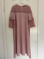 Roze jurk met kanten details, Kleding | Dames, Jurken, Ophalen, Zo goed als nieuw, Knielengte, Roze
